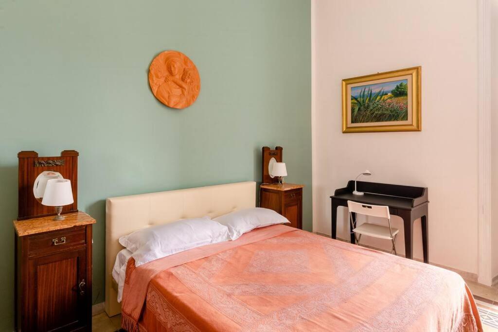 Casa Jole, Appartamento In Centro Bari Bagian luar foto